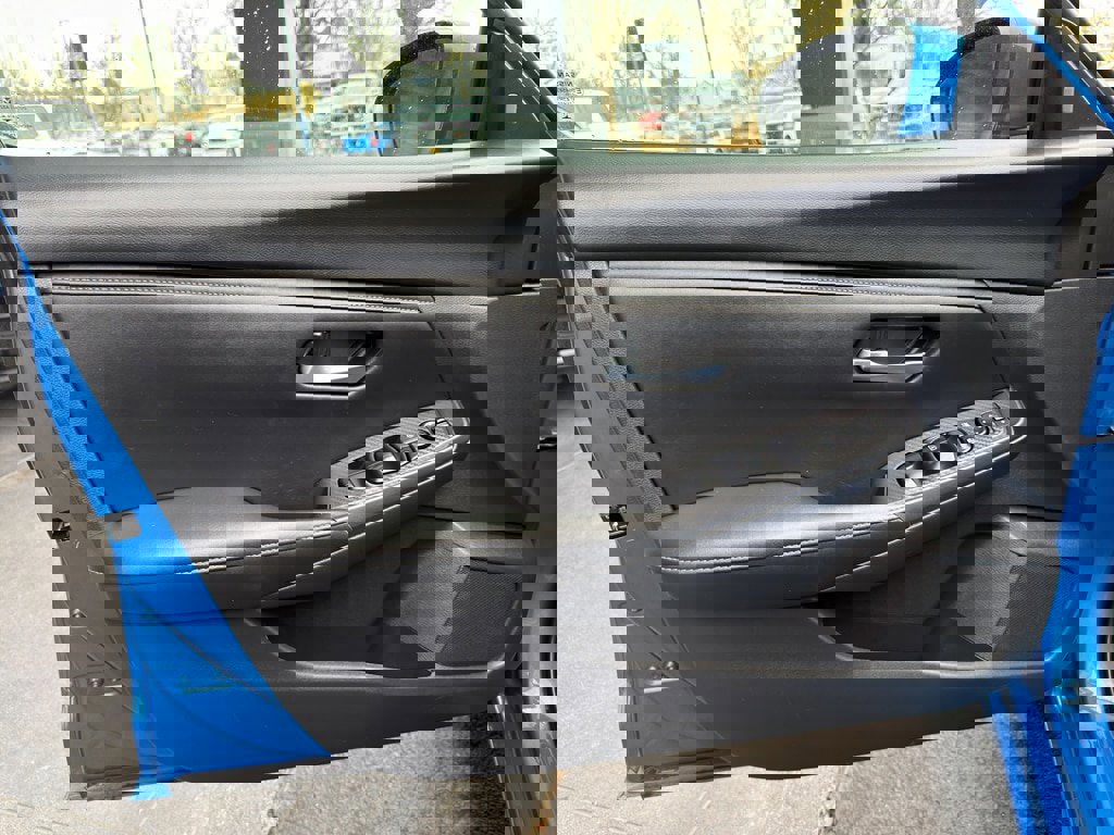 Used 2024 Nissan Sentra SV image 15