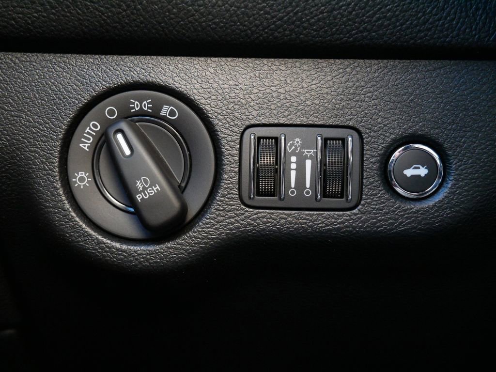 Used 2018 Dodge Challenger T/A RWD image 17