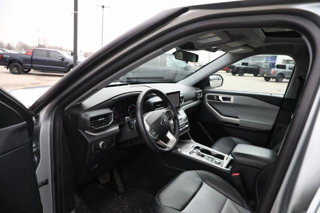 Certified 2022 Ford Explorer XLT w/ Equipment Group 202A image 24