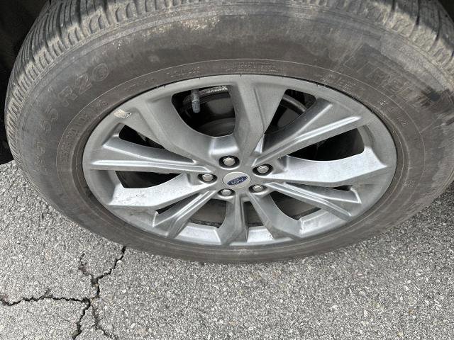 Certified 2023 Ford Explorer XLT w/ Equipment Group 202A image 9