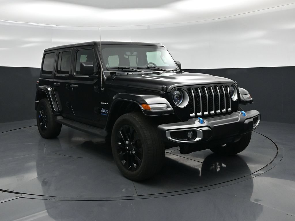 Used 2023 Jeep Wrangler Unlimited Sahara AWD/4WD image 52