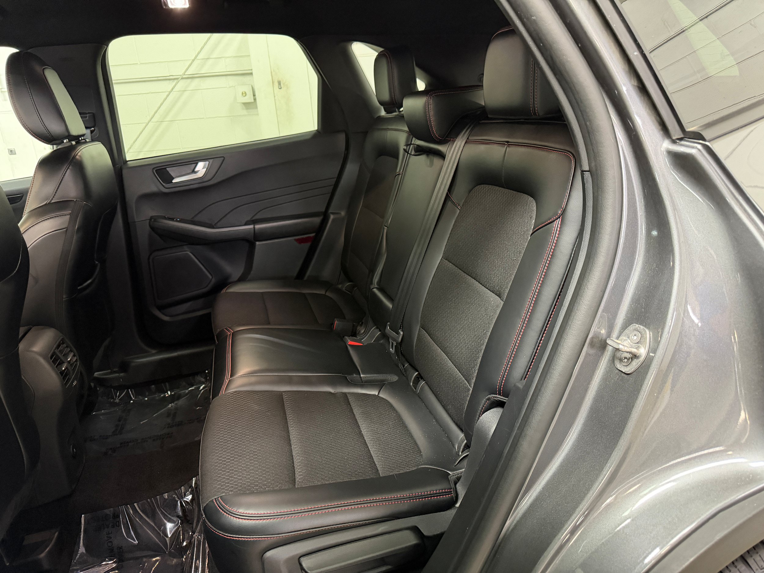 Certified 2025 Ford Escape ST-Line Select AWD/4WD image 11
