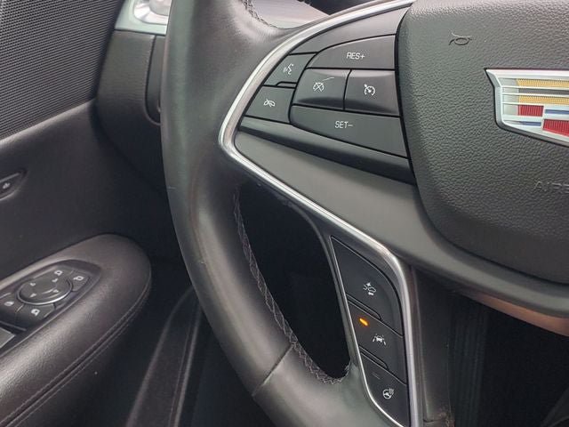 Used 2017 Cadillac XT5 Luxury w/ Driver Awareness Package FWD image 13