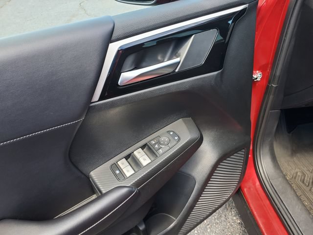 Used 2024 Mitsubishi Outlander SE Black Edition AWD/4WD image 10