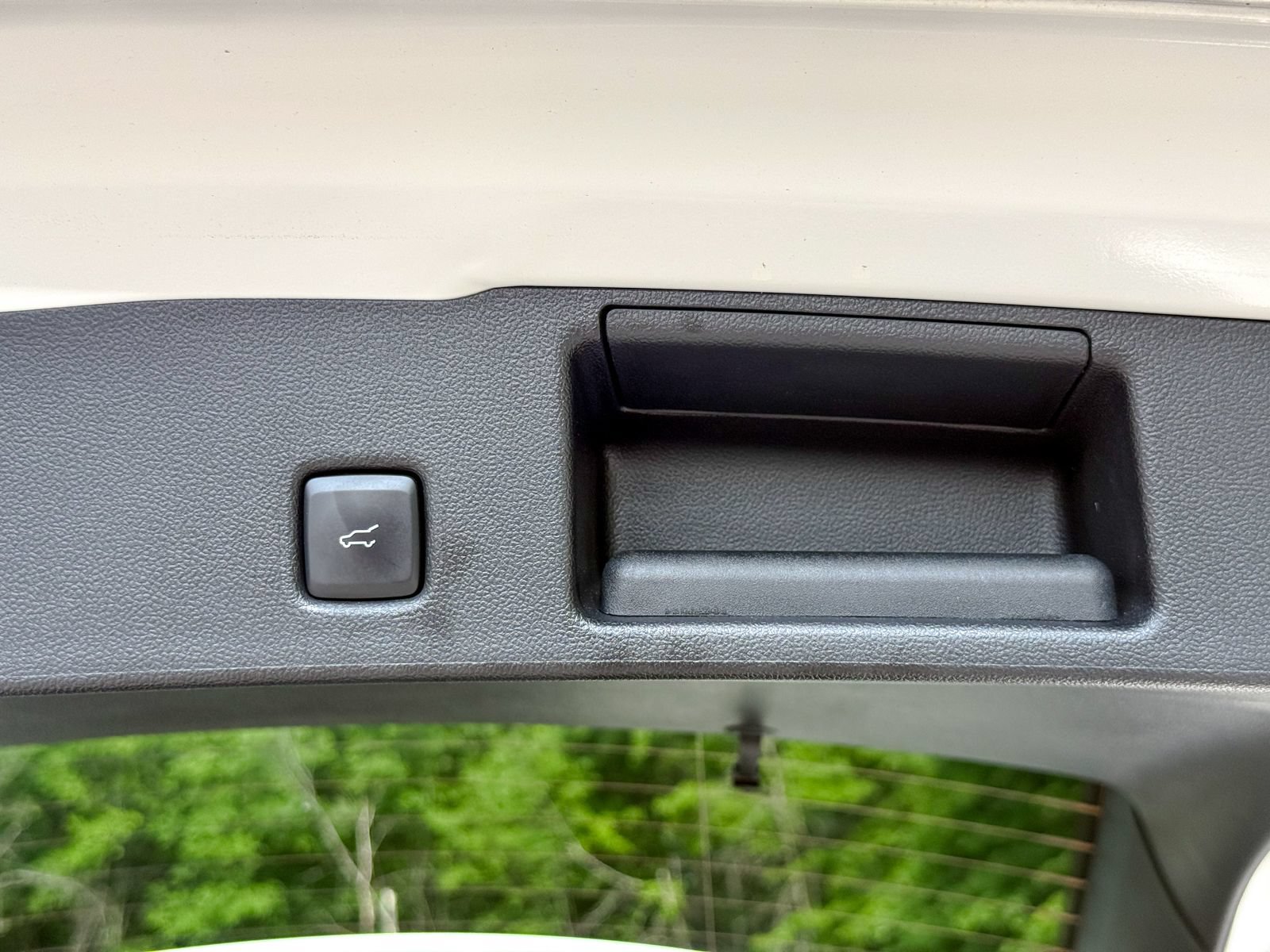 Certified 2022 Ford Escape SEL w/ SEL Stealth AWD Package image 15