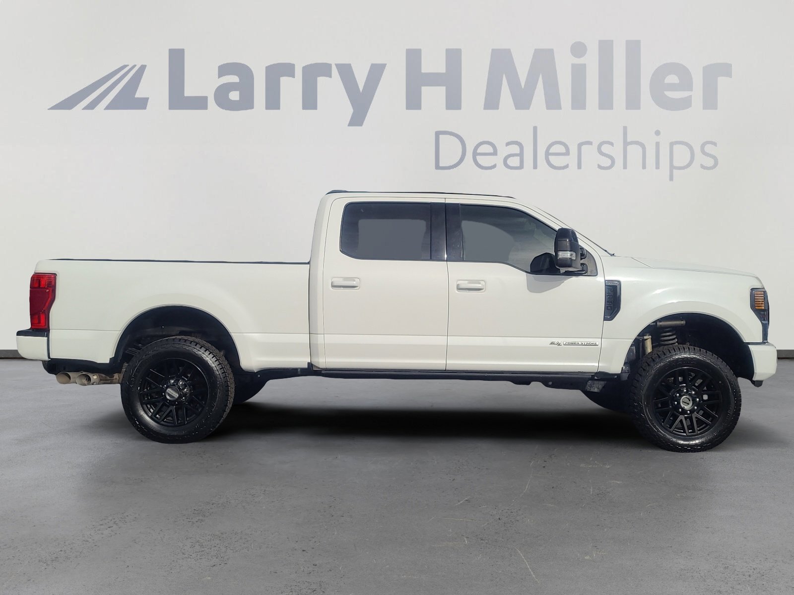 Certified 2022 Ford F350 Lariat image 6