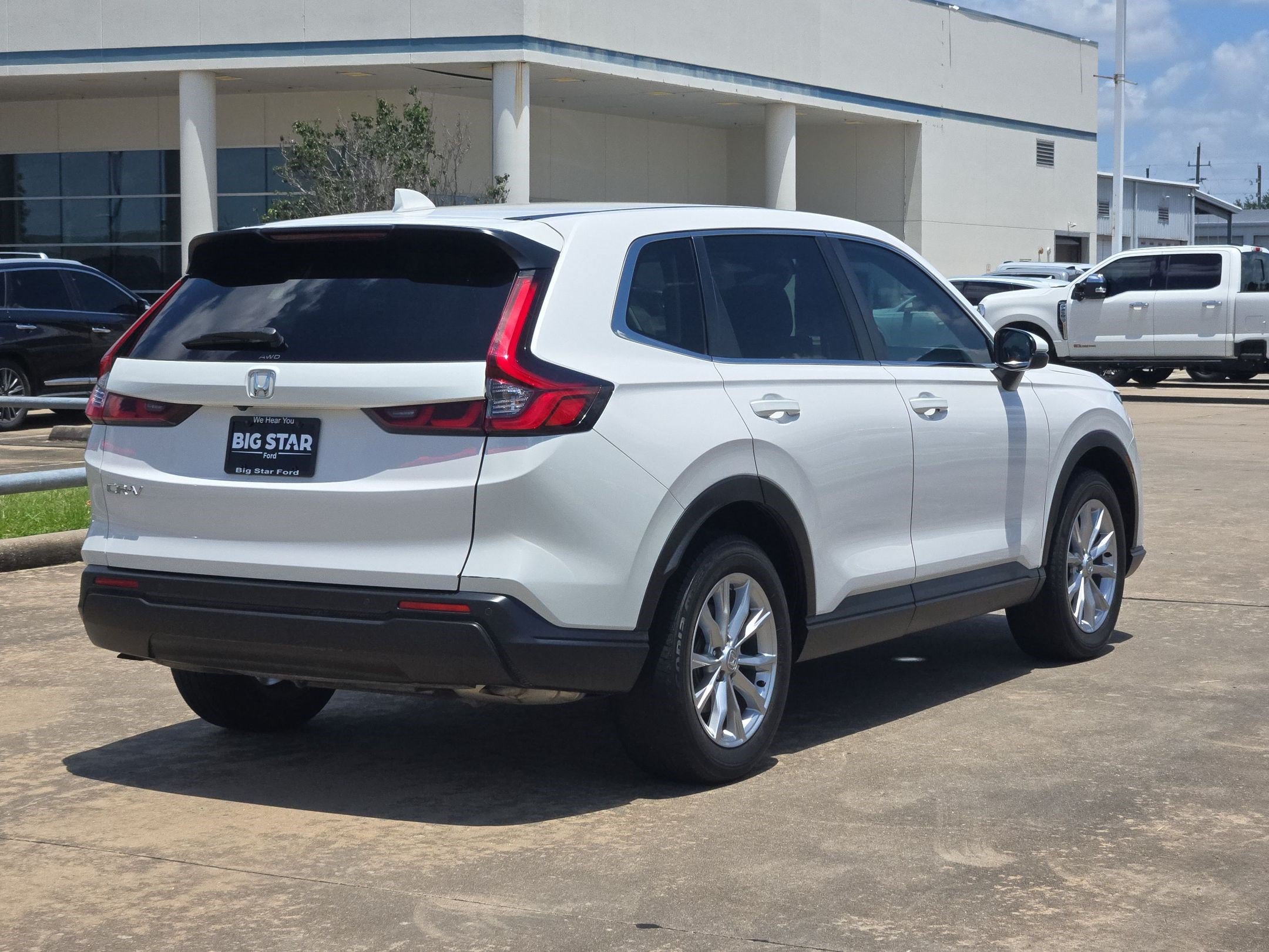 Used 2025 Honda CR-V EX-L image 3