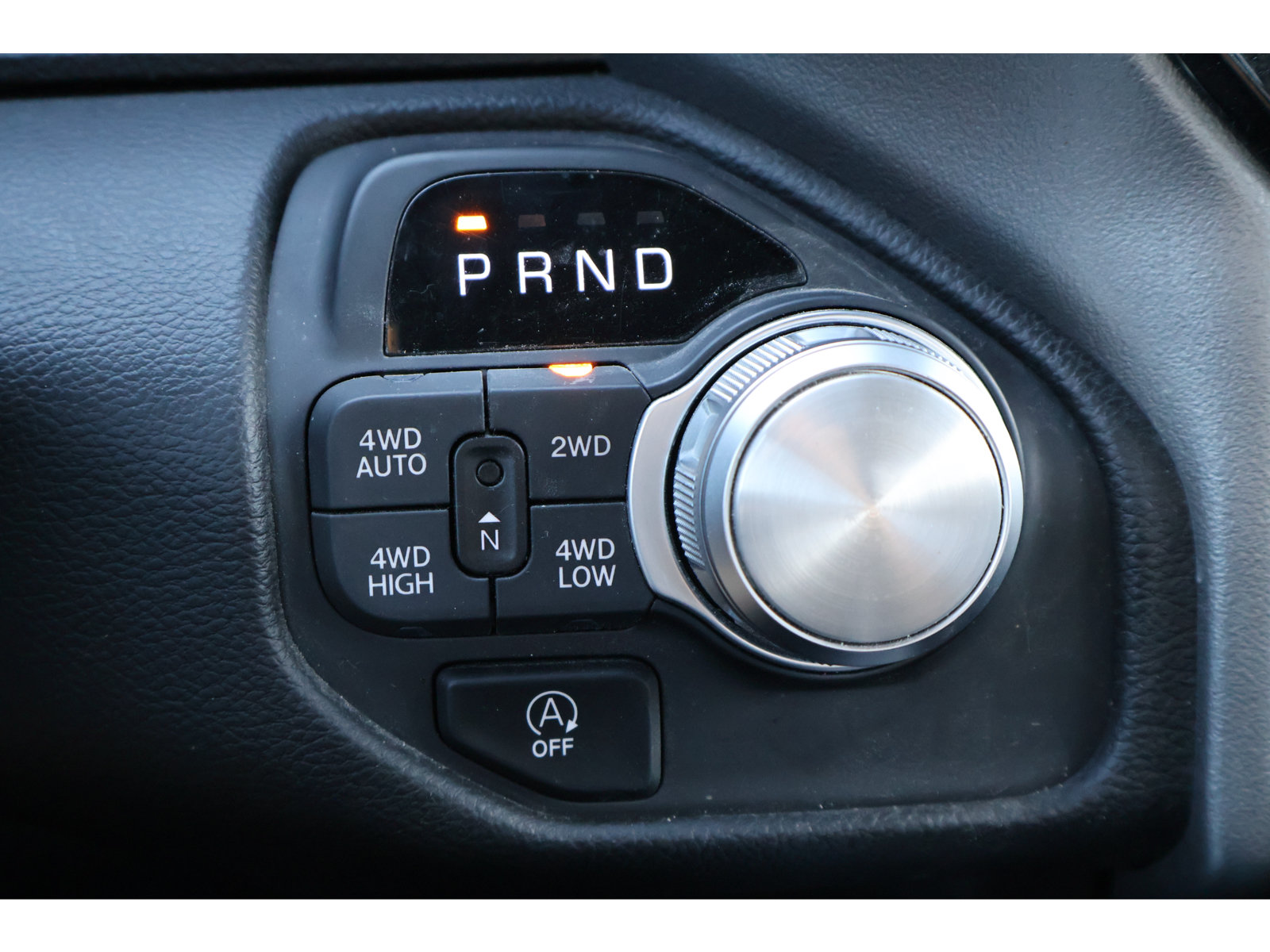Used 2025 RAM 1500 Laramie w/ Sport Appearance Package AWD/4WD image 8