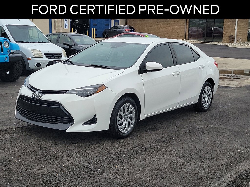 Used 2019 Toyota Corolla LE FWD image 2