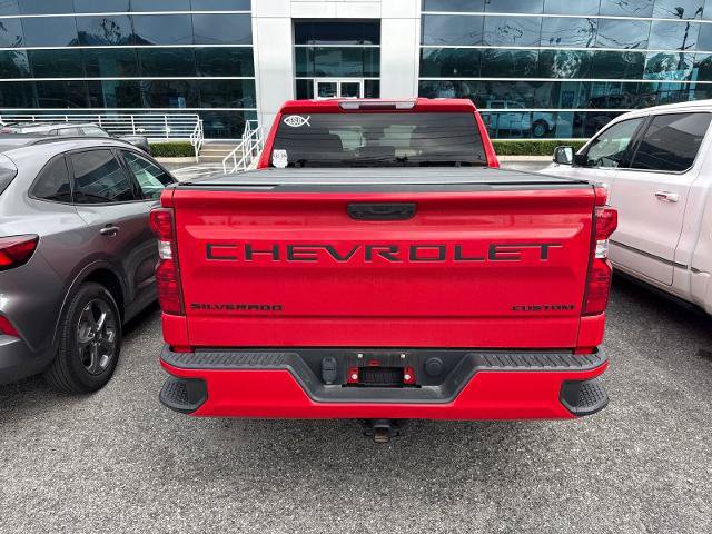 Used 2023 Chevrolet Silverado 1500 Custom w/ LPO, Dark Essentials Package RWD image 4
