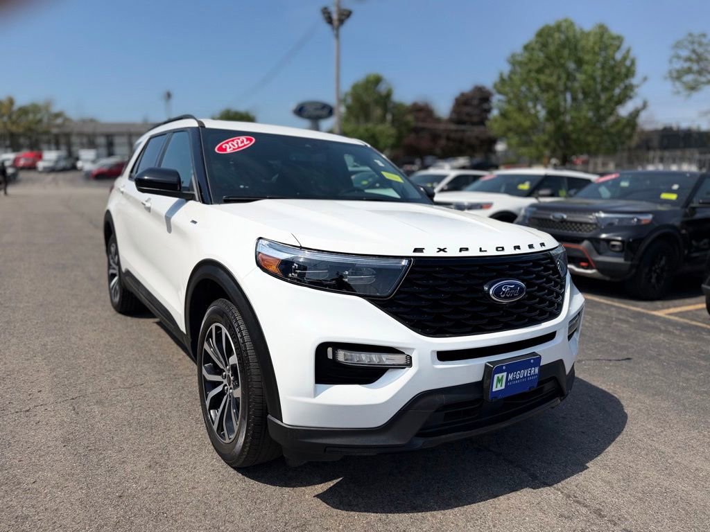 Certified 2022 Ford Explorer ST-Line AWD/4WD image 12