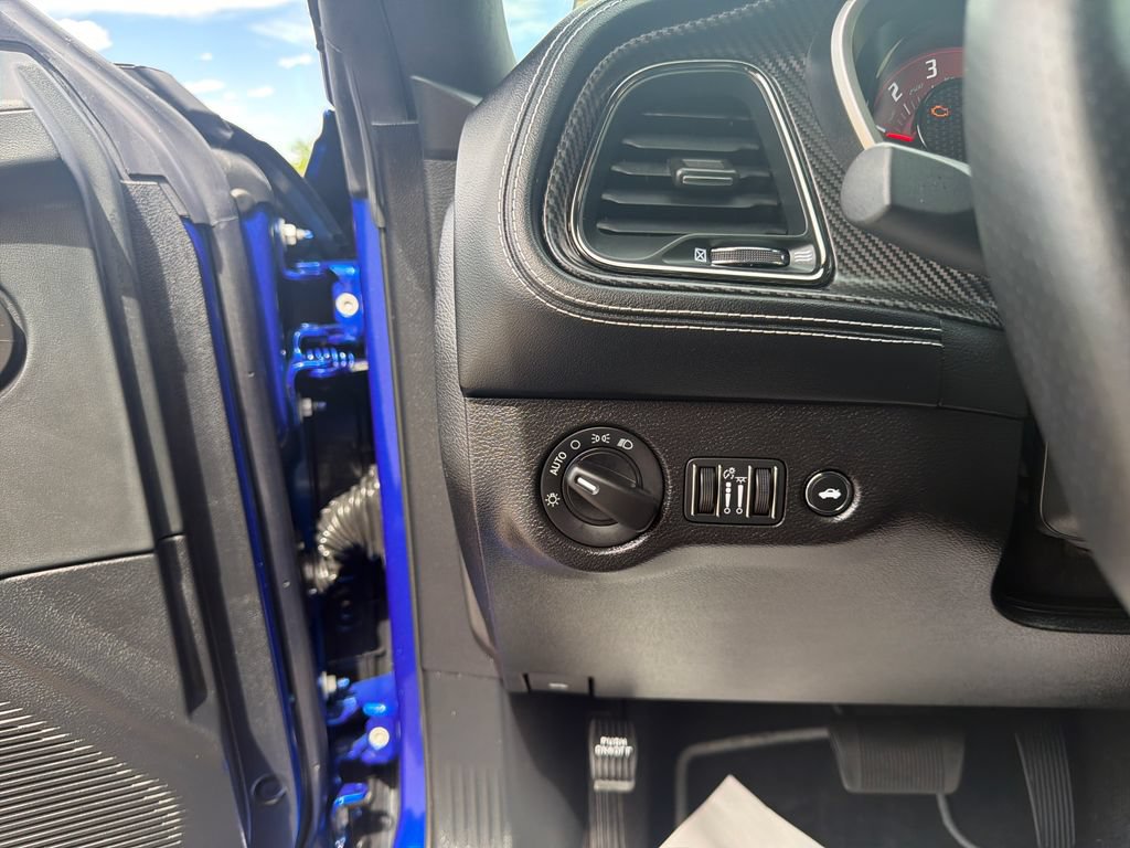 Used 2022 Dodge Challenger SRT Hellcat RWD image 22