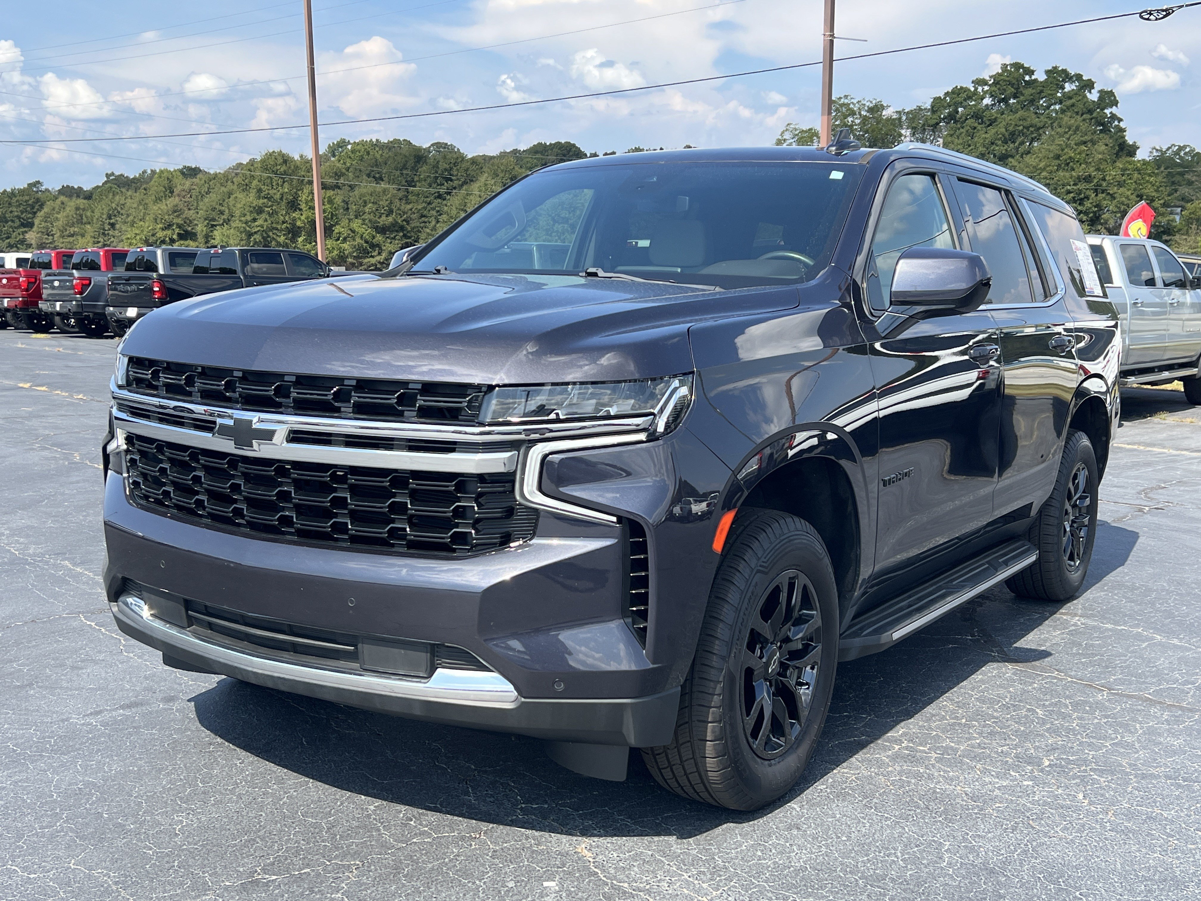 Used 2023 Chevrolet Tahoe LS w/ Driver Alert Package RWD image 2