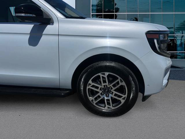 Certified 2025 Ford Expedition Max Active RWD image 9