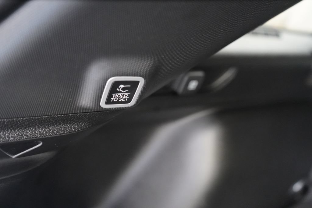 Used 2022 Jeep Grand Cherokee Altitude AWD/4WD image 28