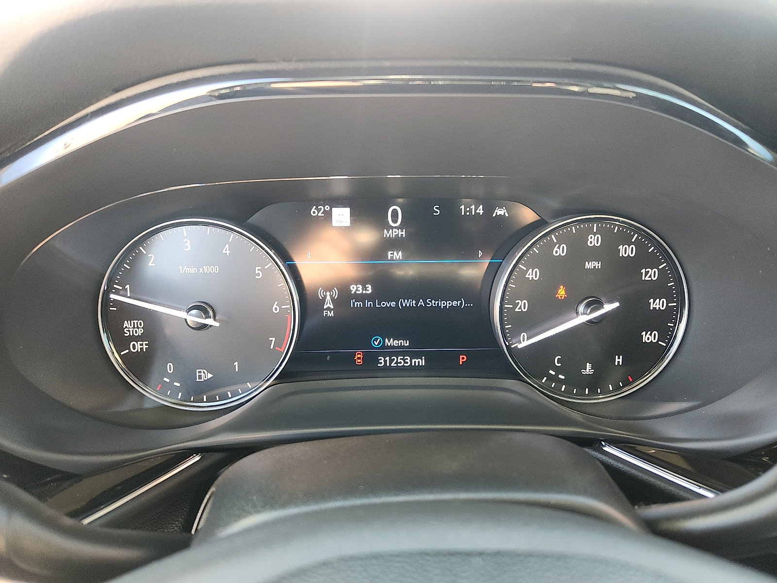 Used 2022 Buick Envision Avenir w/ Technology Package II image 10