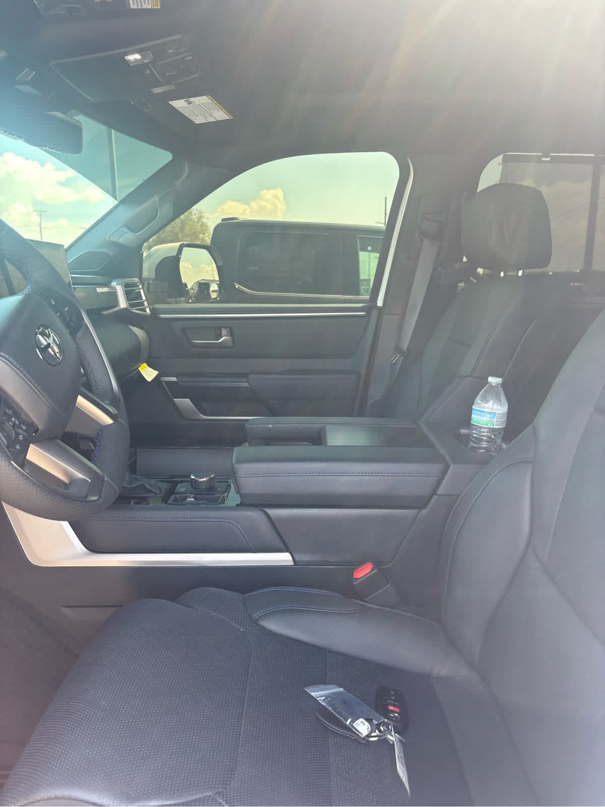 Used 2026 Toyota Tundra Platinum w/ TRD Off-Road Package AWD/4WD image 13
