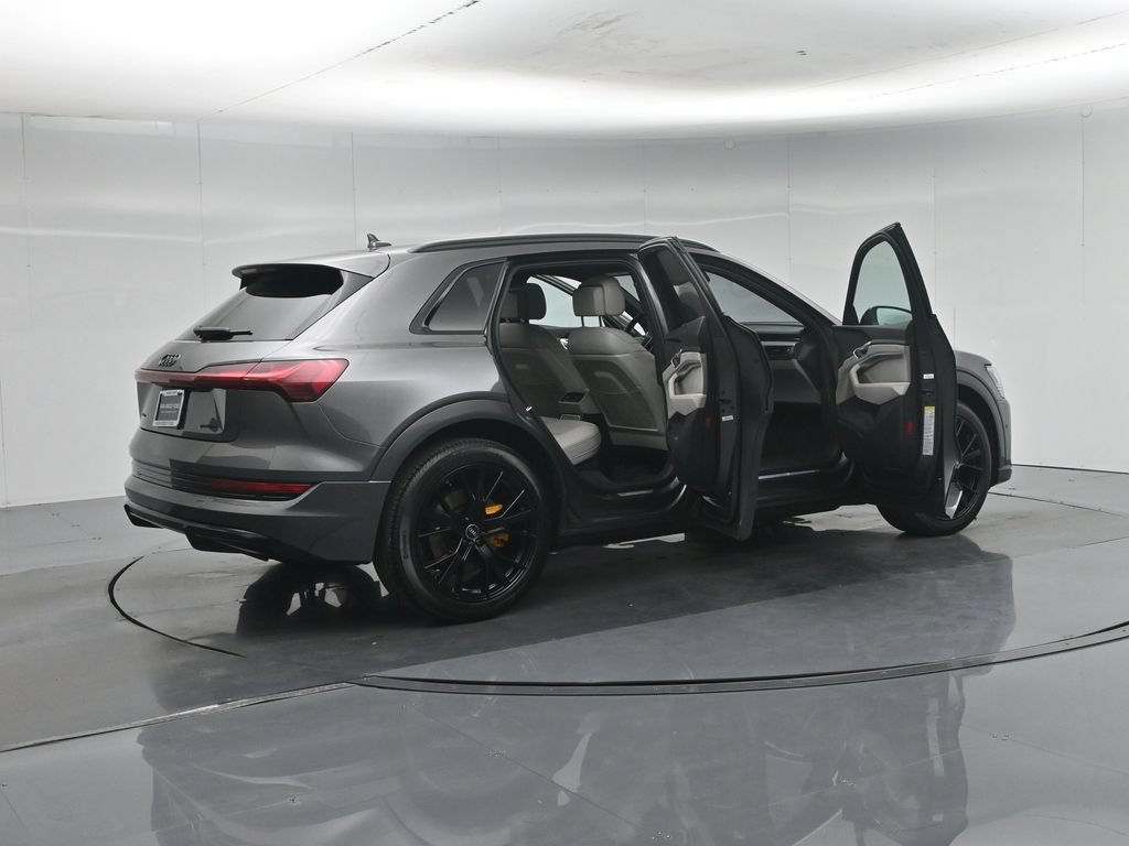 Used 2022 Audi e-tron Chronos w/ Chronos Package AWD/4WD image 6