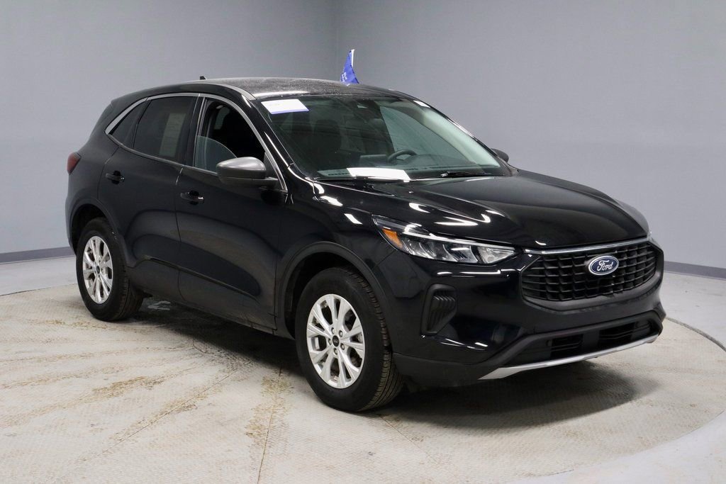 Certified 2023 Ford Escape Active image 7