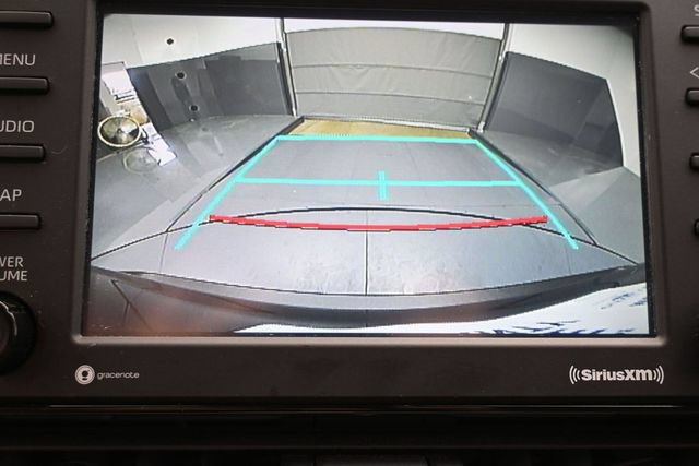 Used 2021 Toyota RAV4 XLE FWD image 20