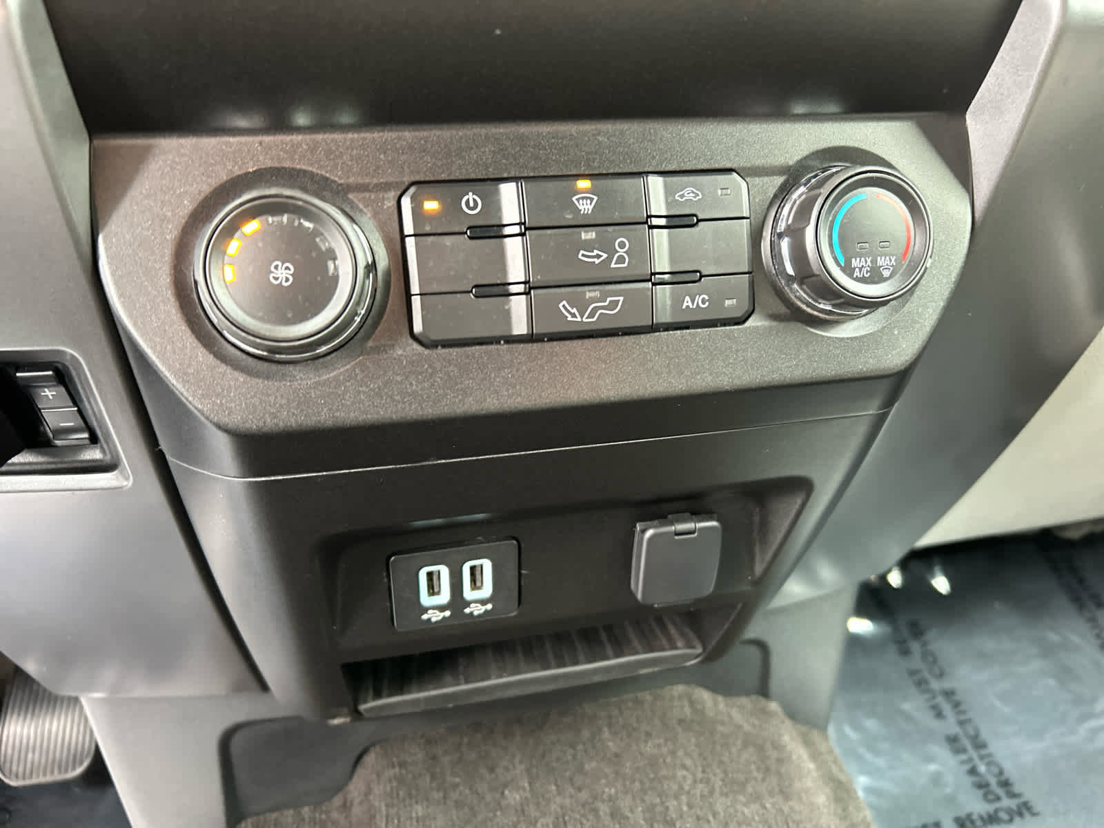 Certified 2020 Ford F150 XLT image 33
