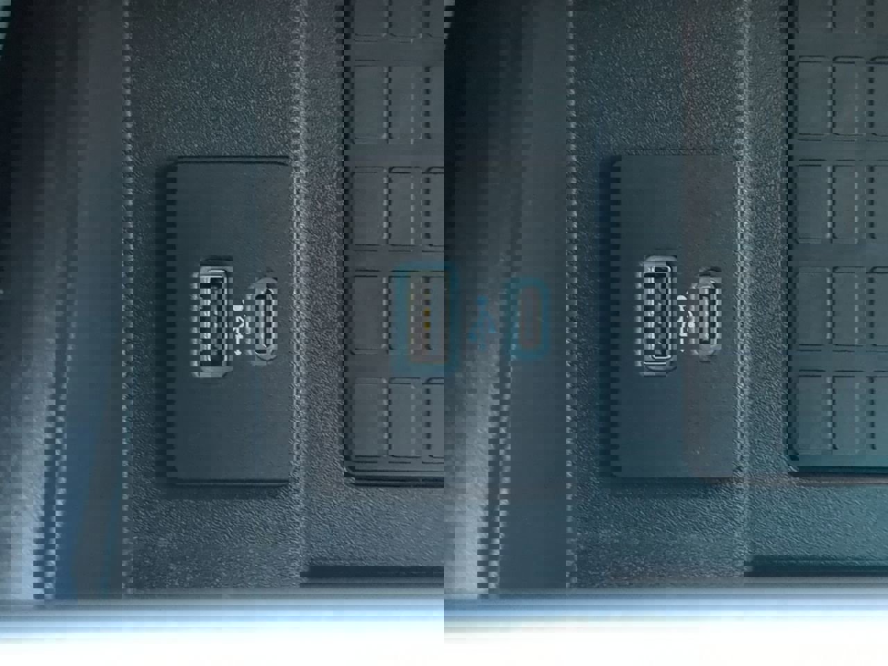 Certified 2020 Ford F450 Platinum w/ FX4 Off-Road Package image 21