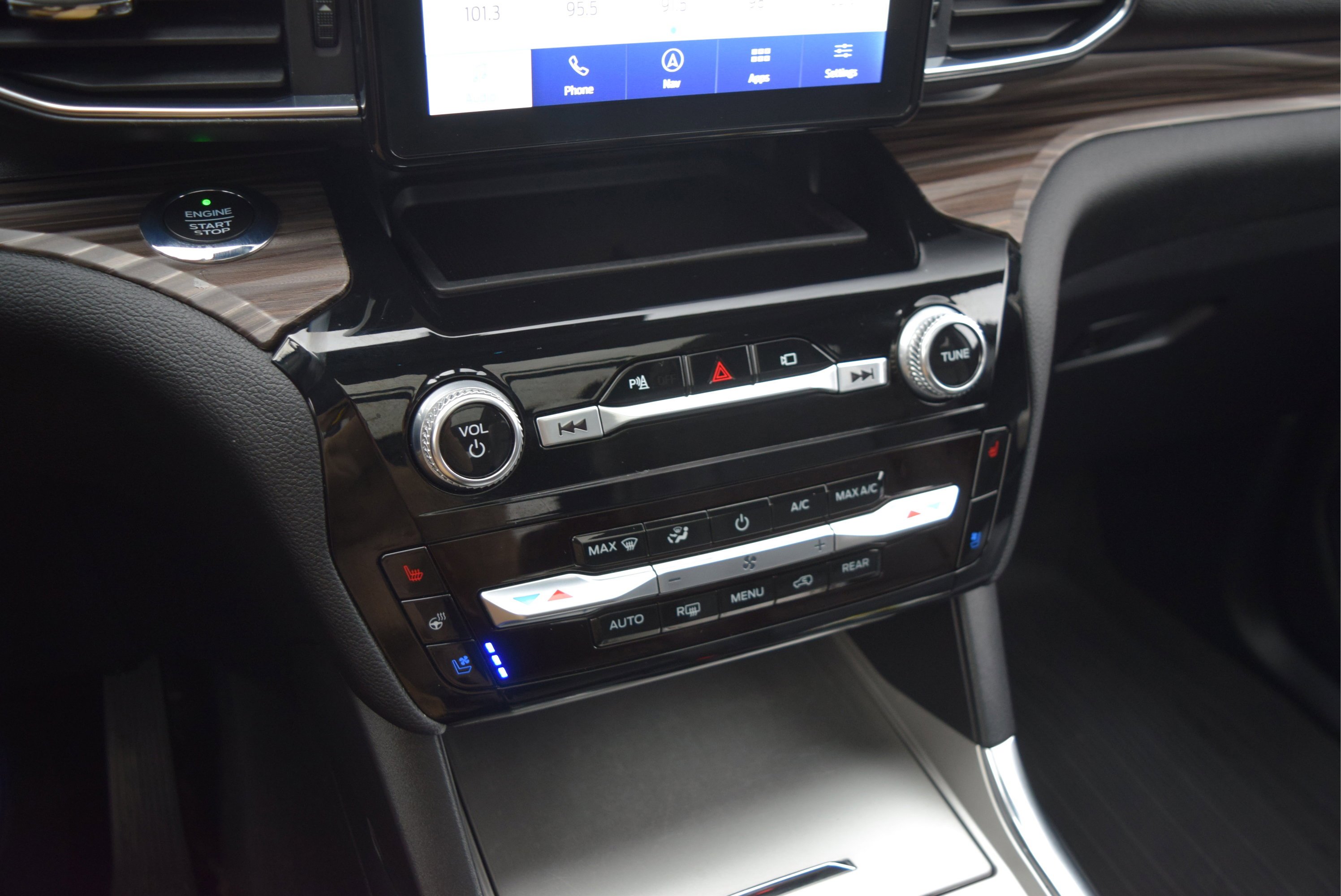 Certified 2021 Ford Explorer Limited image 18