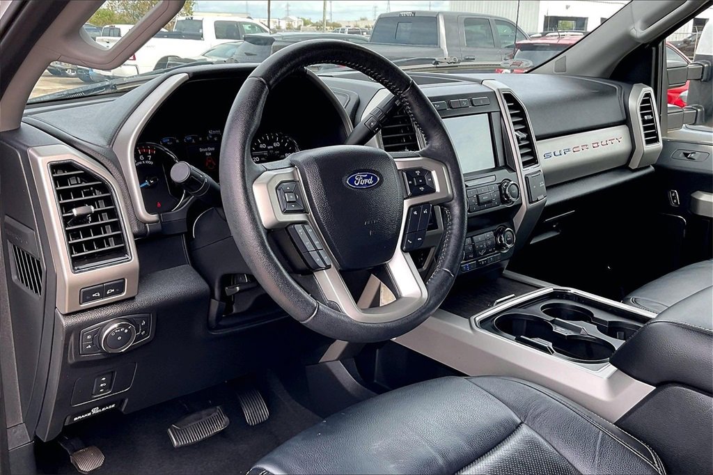 Certified 2020 Ford F250 Lariat w/ Lariat Value Package image 14