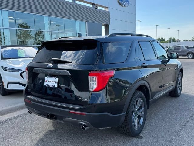 Certified 2023 Ford Explorer XLT w/ Equipment Group 202A AWD/4WD image 35
