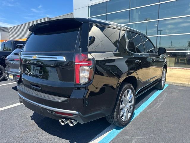 Used 2022 Chevrolet Tahoe High Country w/ Premium Package 2 AWD/4WD image 4
