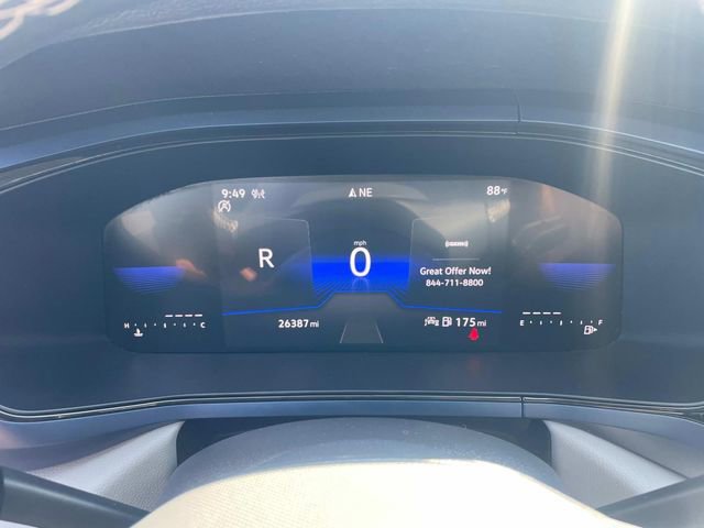 Used 2024 Volkswagen Taos SE image 39