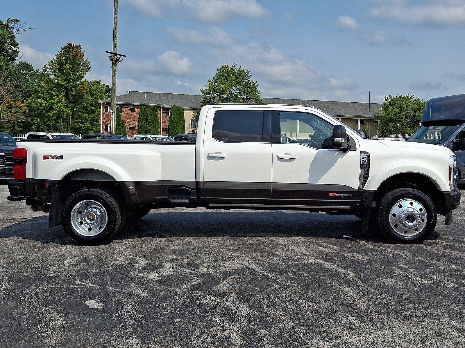 Certified 2025 Ford F450 King Ranch w/ FX4 Off-Road Package AWD/4WD image 8