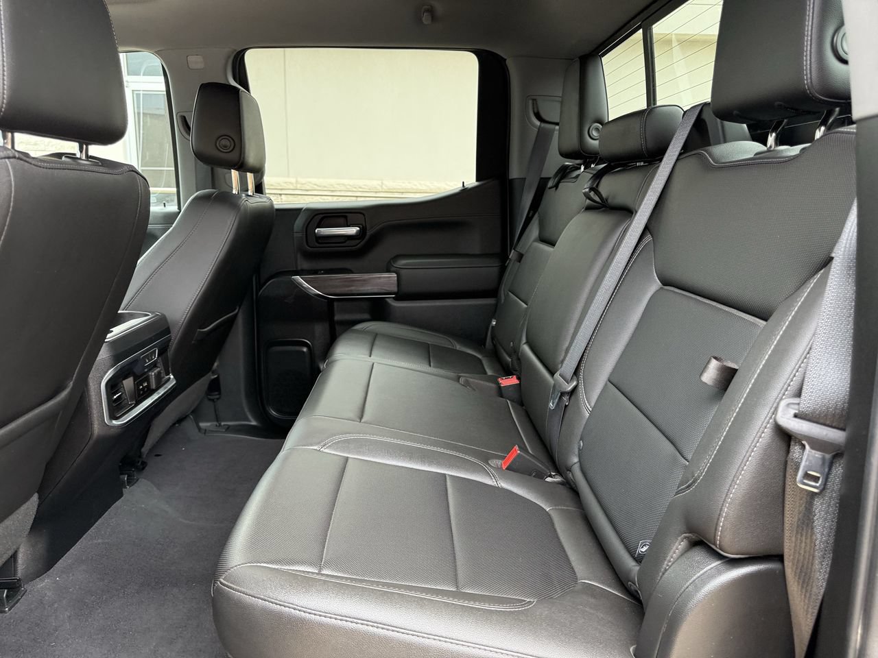 Used 2019 Chevrolet Silverado 1500 LTZ w/ LTZ Plus Package AWD/4WD image 25