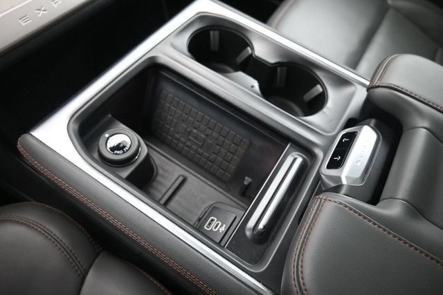 Certified 2025 Ford Expedition Active AWD/4WD image 18