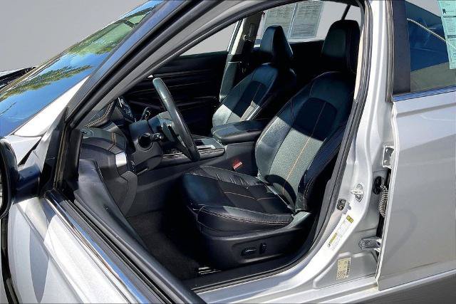 Used 2022 Nissan Altima 2.5 SR FWD image 25
