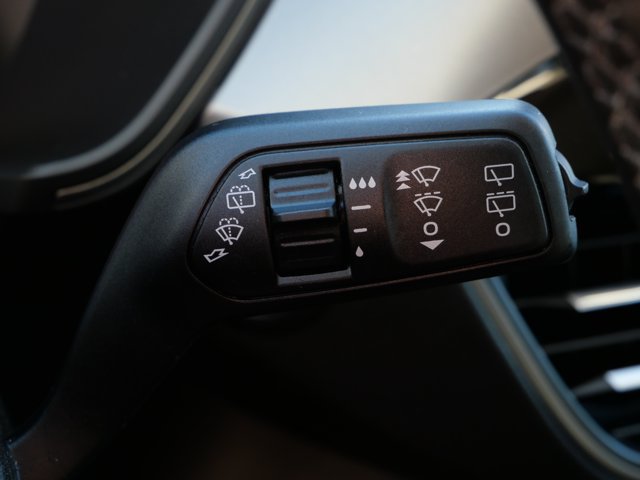 Certified 2023 Ford Escape Active AWD/4WD image 25