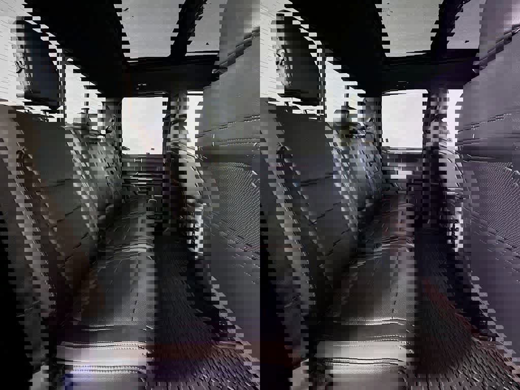 Certified 2017 Ford F150 Raptor w/ Equipment Group 802A Luxury image 32