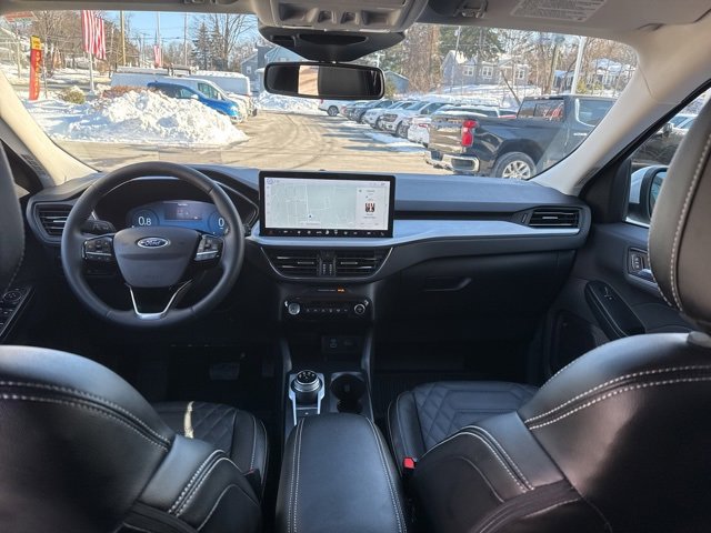 Certified 2023 Ford Escape Platinum w/ Premium Technology Package image 21