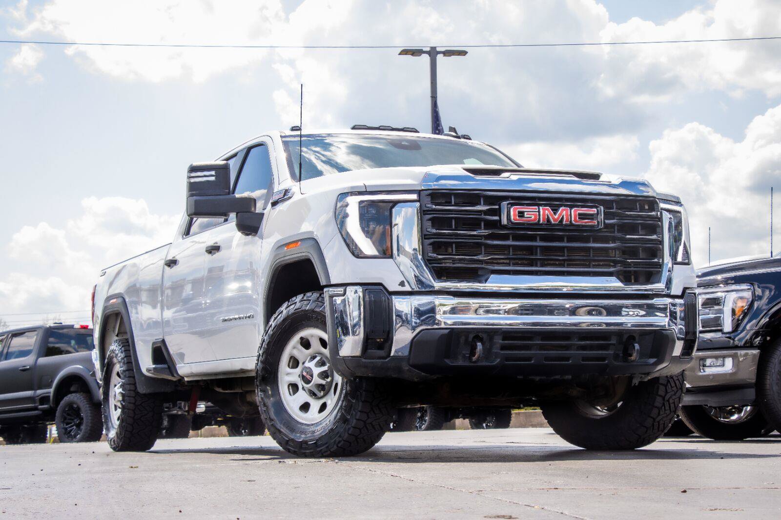 Used 2024 GMC Sierra 2500 Pro