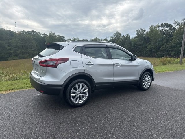 Used 2022 Nissan Rogue Sport SV image 4