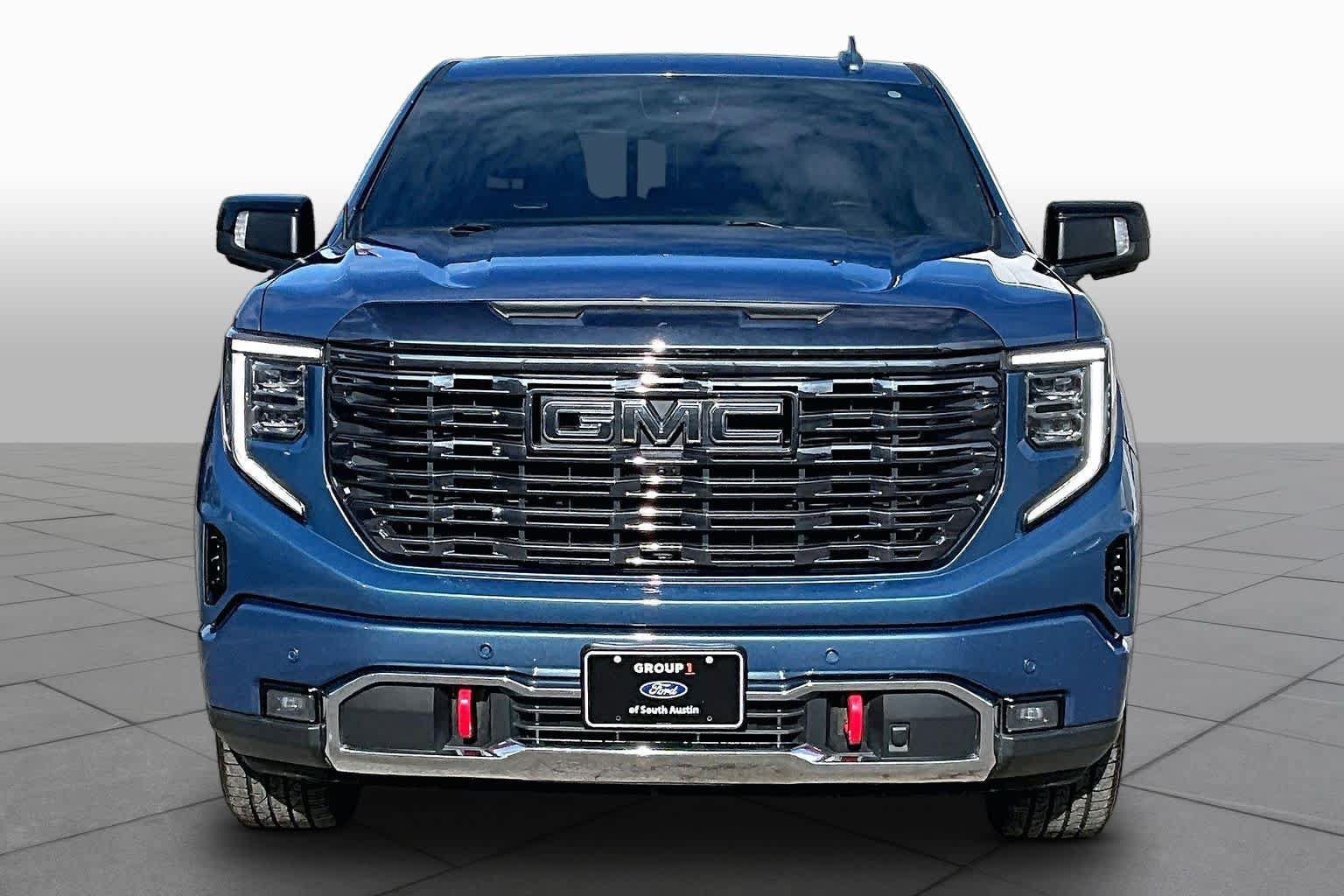 Used 2024 GMC Sierra 1500 Denali Ultimate AWD/4WD image 4