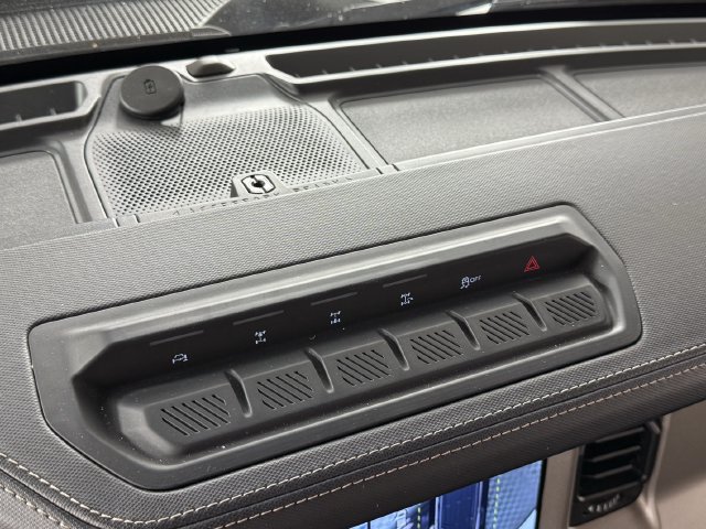 Certified 2024 Ford Bronco Raptor w/ Interior Carbon Fiber Pack 6 AWD/4WD image 5