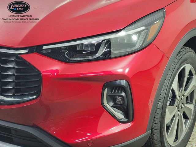 Certified 2023 Ford Escape Platinum w/ Premium Technology Package AWD/4WD image 9