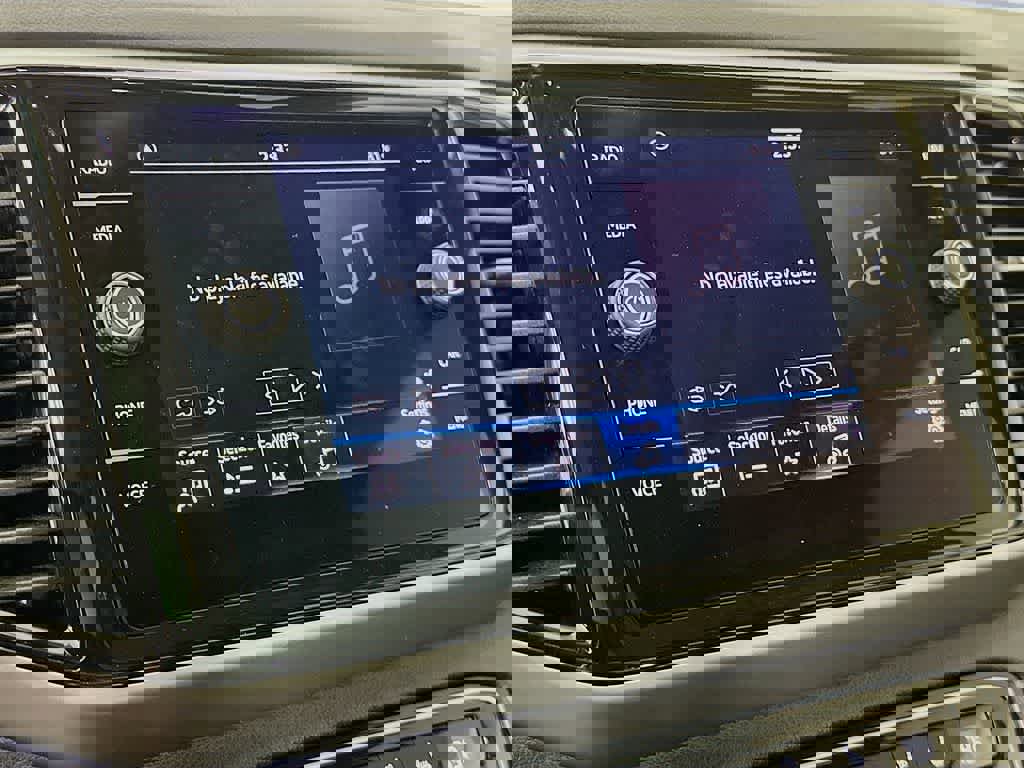 Used 2022 Volkswagen Atlas SEL Premium image 17