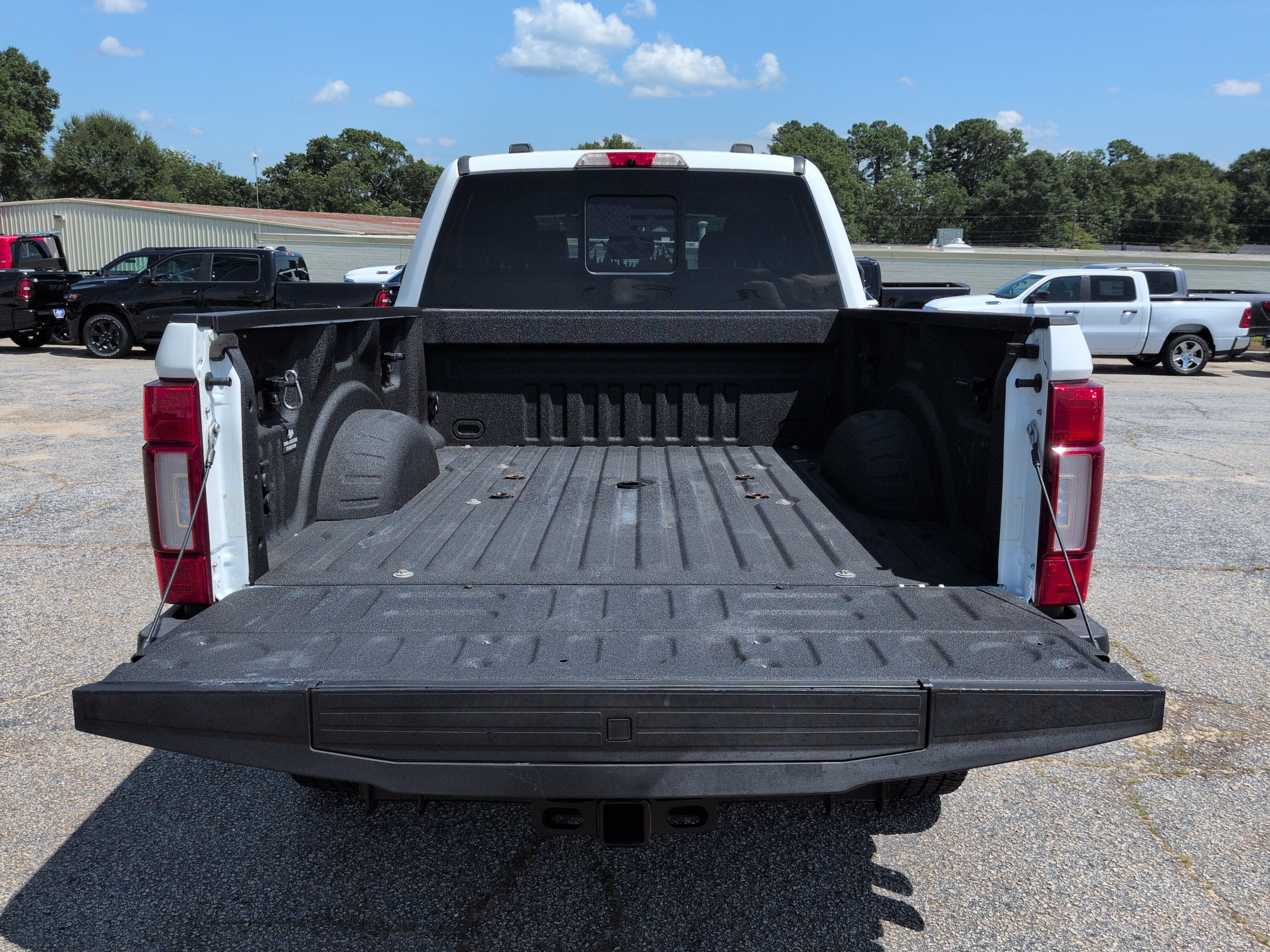 Certified 2022 Ford F350 King Ranch w/ King Ranch Ultimate Package AWD/4WD image 11
