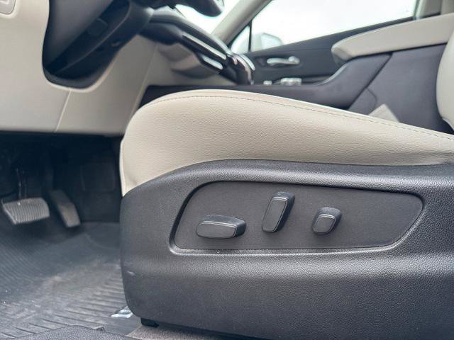 Used 2020 Cadillac XT4 Premium Luxury w/ LPO, Radiant Package FWD image 19