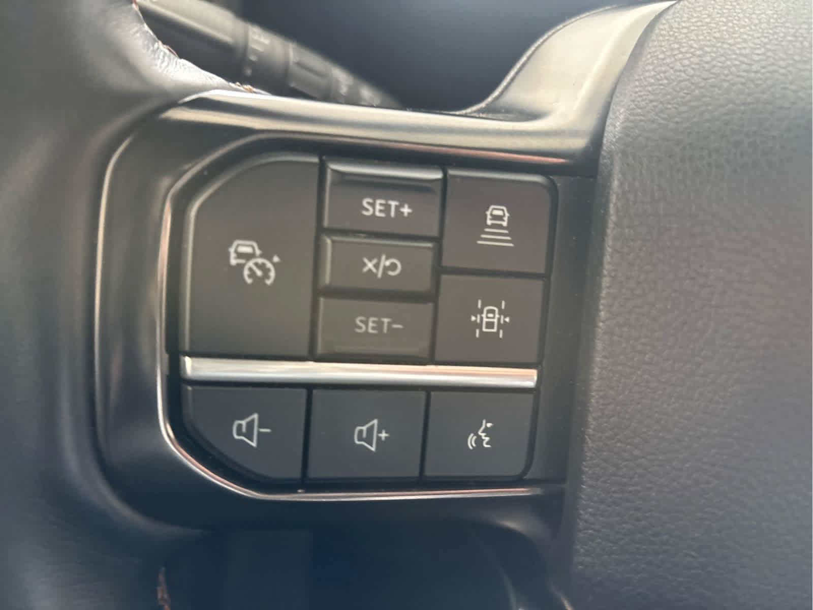 Certified 2024 Ford Expedition Platinum AWD/4WD image 18