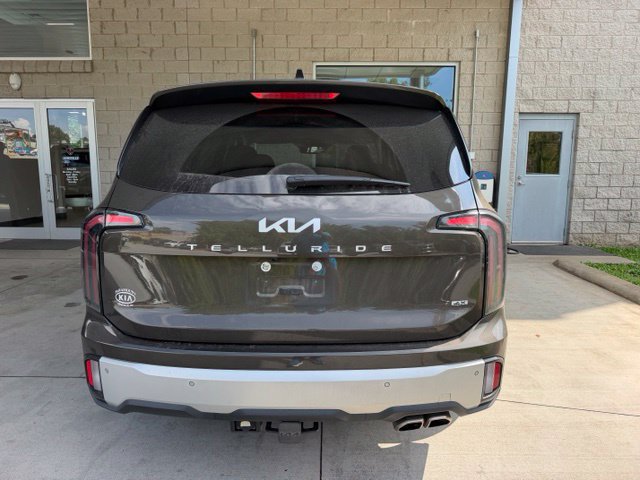Used 2024 Kia Telluride SX w/ Towing Package AWD/4WD image 4