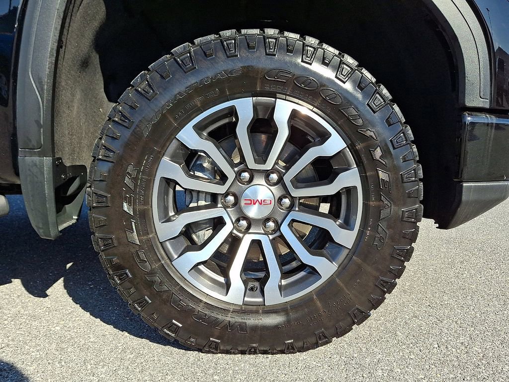 Used 2023 GMC Sierra 1500 AT4 w/ AT4 Premium Package image 8