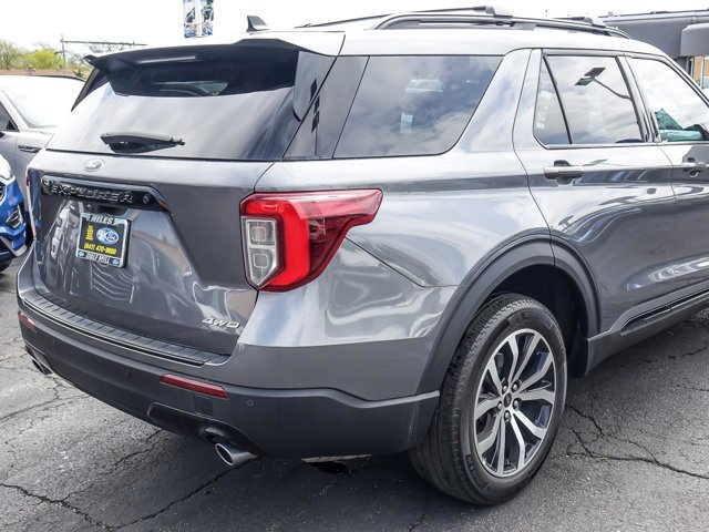 Certified 2023 Ford Explorer ST-Line AWD/4WD image 9